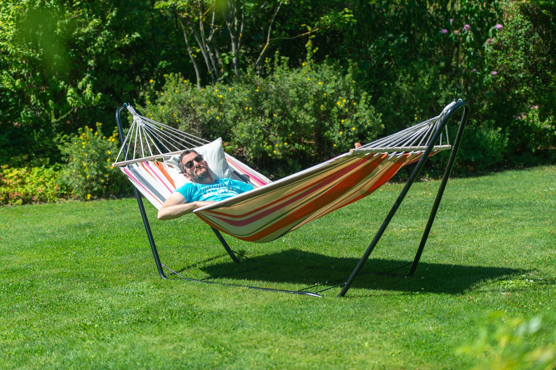 Houpací síť s tyčemi CHILLOUNGE® Single - sunrise síť pro jednoho