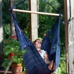 Závěsné houpací křeslo La Siesta Domingo Comfort - marine je vhodné k relaxaci