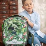 Aktovka Baagl Shelly Dinosaurus je určena pro kluky prvňáčky.