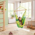 Houpací sedačka La Siesta Habana Basic Stripes - jungle v dětském pokoji