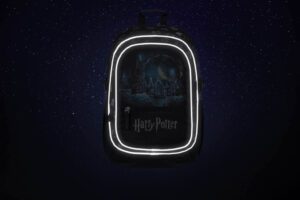 Reflexní prvky batohu Baagl Core Harry Potter Bradavice.