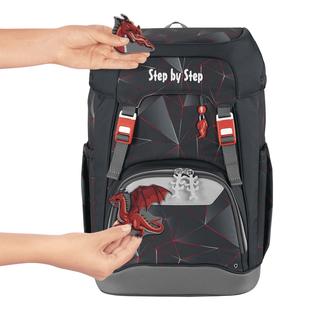Ukázka nasazení obrázků draka na batoh GRADE.
