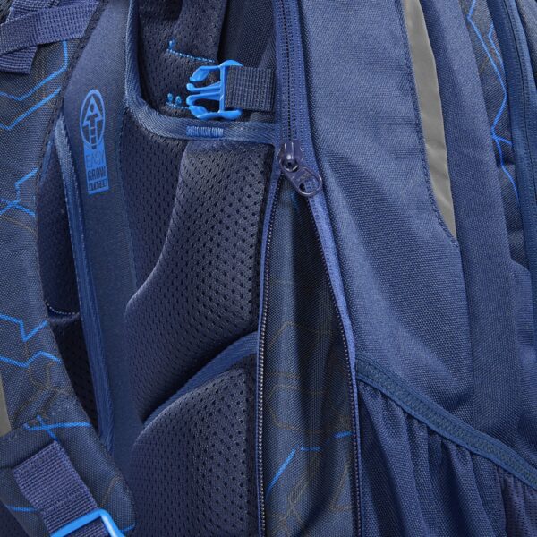 Rozepnutím zipu na batohu PORTER Blue Motion získáte 5 litrů objemu navíc.