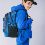 Batoh Skate Steel na obou ramenou - boční pohled.