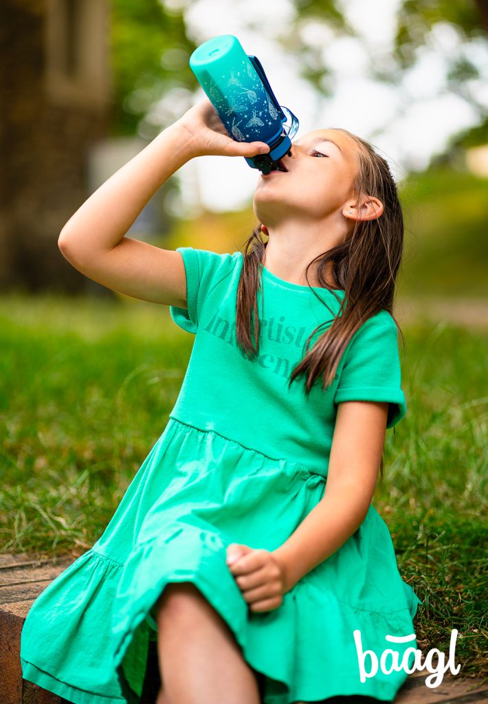BAAGL Tritanová láhev na pití Gradient Motýl 350 ml - Obrázek 8
