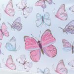 Motiv motýlů na batohu Stil Meadow.