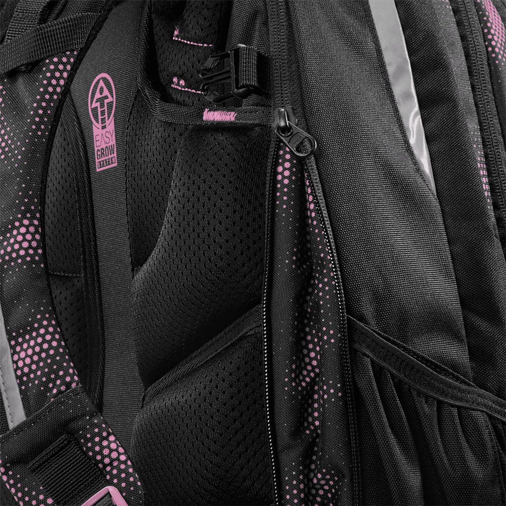 Rozepnutím zipu na batohu PORTER Pink Illusion získáte 5 litrů objemu navíc.