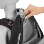 Nastavení délky zad batohu PORTER Pink Illusion se provádí přímo na zádech pro dokonalou ergonomii.