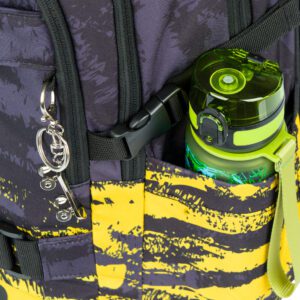 Boční kapsa batohu Skate Dune s lahví na pití.