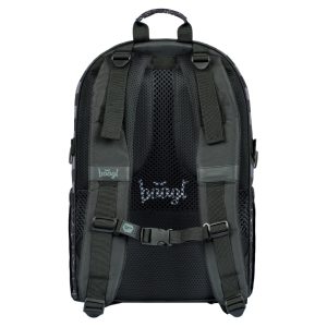 Ramenní popruhy batohu Skate Wednesday Nevermore s balančními popruhy a hrudní přezkou.